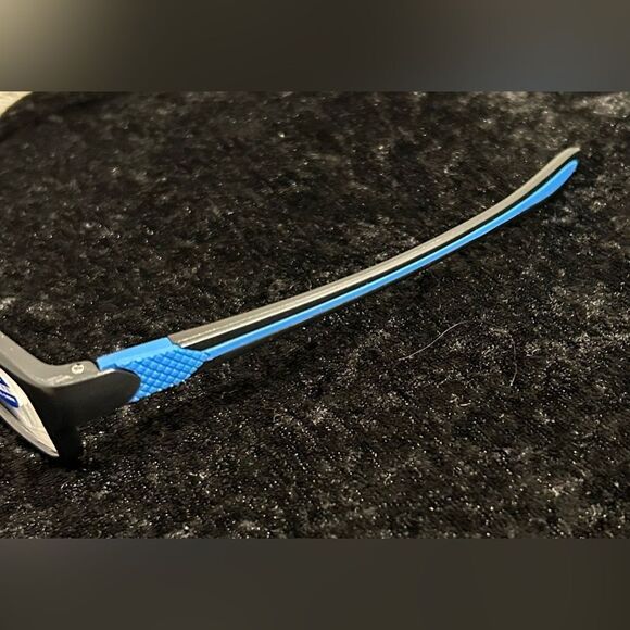 Stylish Black and Blue Reading Glasses UNISEX - Picture 6 of 6